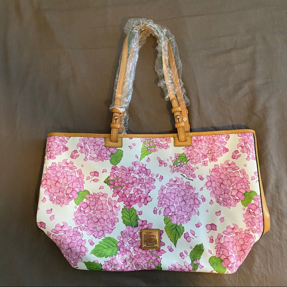 *NWT* Dooney & Bourke Pink Floral Tote